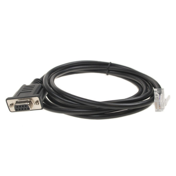 Le câble série avec interface RS232 et connecteurs DB9 (f) et RJ45 est idéal pour connecter un ordinateur ou un ordinateur portable à des modems et des terminaux